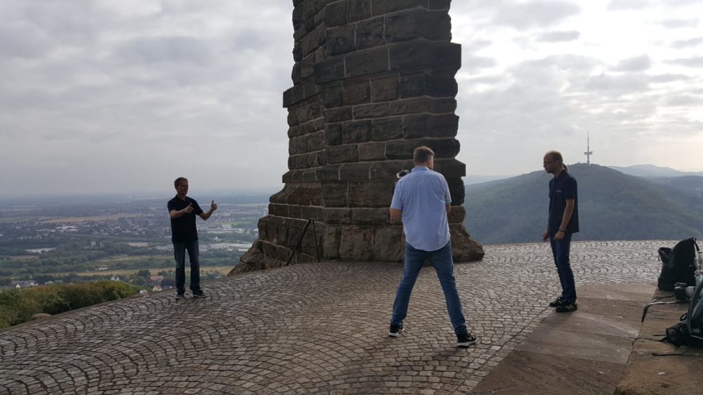 Fotoshooting am Fuße des Kaiser Wilhelm Denkmals